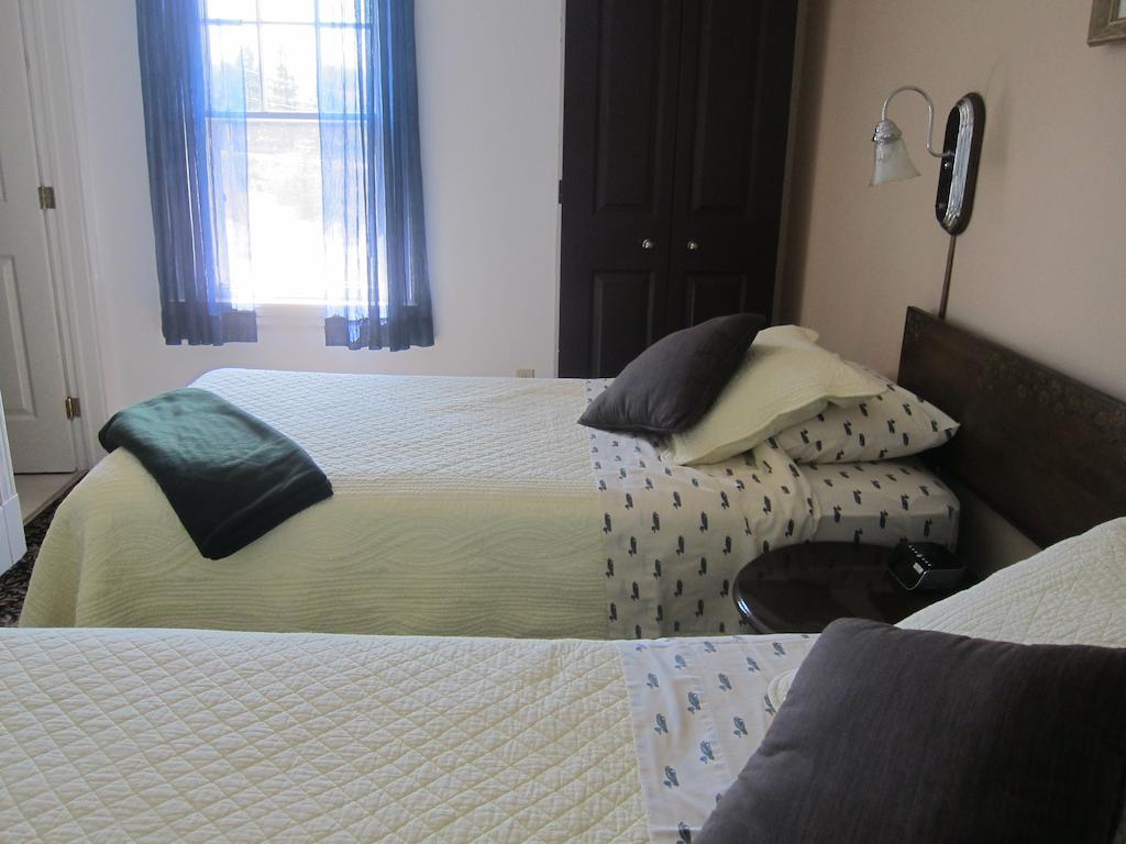 Salmon River Country 3*