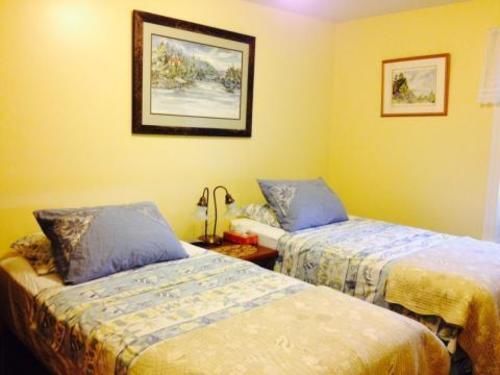 Salmon River Country 3*